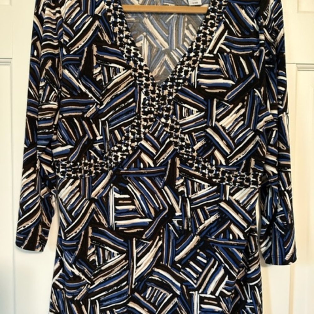 Liz & Co Size XL V Neck 3/4 Sleeve Never Worn